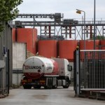 Łukoil reaguje na sankcje USA. Wiadomo, komu sprzeda zagraniczne aktywa