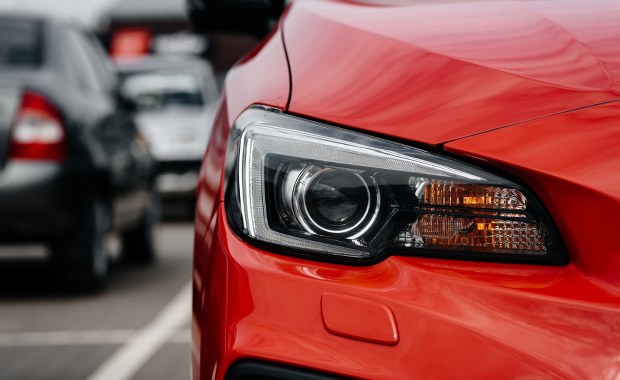 Luksusowe auta były "czyszczone" i trafiały do Polski