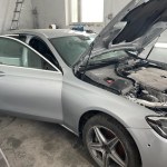 kradzież samochodu Luksusowe auta z kradzieży i pięciu zatrzymanych. Policja rozbiła szajkę samochodową