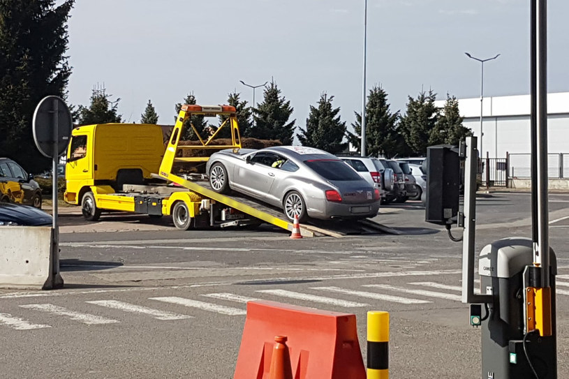 Luksusowy Bentley trafił na policyjny parking / Fot: Straż Graniczna /Informacja prasowa