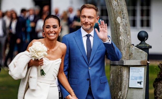 Luksusowy ślub ministra finansów Niemiec. Ostrygi, trufle i trzy dni imprezy 