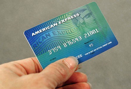 Łupem hakera padło 1,5 mln numerów kart kredytowych /AFP