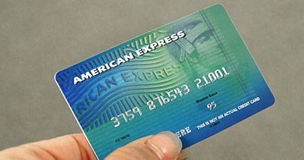 Łupem hakera padło 1,5 mln numerów kart kredytowych /AFP