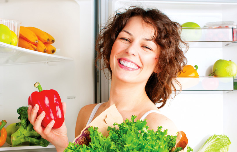 Łuszczyca wymaga diety. Jedz warzywa, pestki dyni i orzechy. Zrezygnuj ze słodyczy /123RF/PICSEL