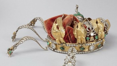 Luwr ujawnił losy uszkodzonej korony cesarzowej Eugenii