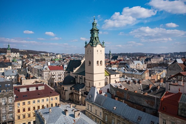 Pomagał uniknąć wcielenia do armii. Lwowski rektor zatrzymany