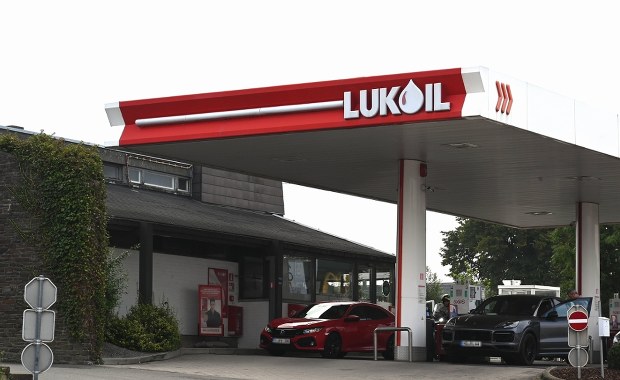 Łyk tlenu dla rosyjskiego giganta. USA czasowo łagodzą sankcje