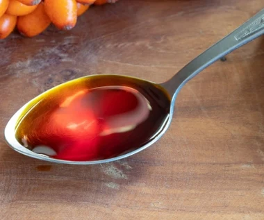 Łyżka dziennie obowiązkowo dla seniorów i kobiet po 50. Wzmacnia serce i naczynia krwionośne