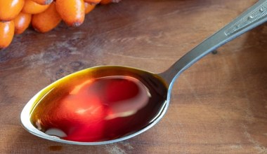 Łyżka dziennie obowiązkowo dla seniorów i kobiet po 50. Wzmacnia serce i naczynia krwionośne