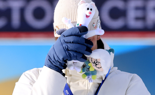 Łzawe wyznanie medalisty. Zdradzona dziewczyna zabiera głos