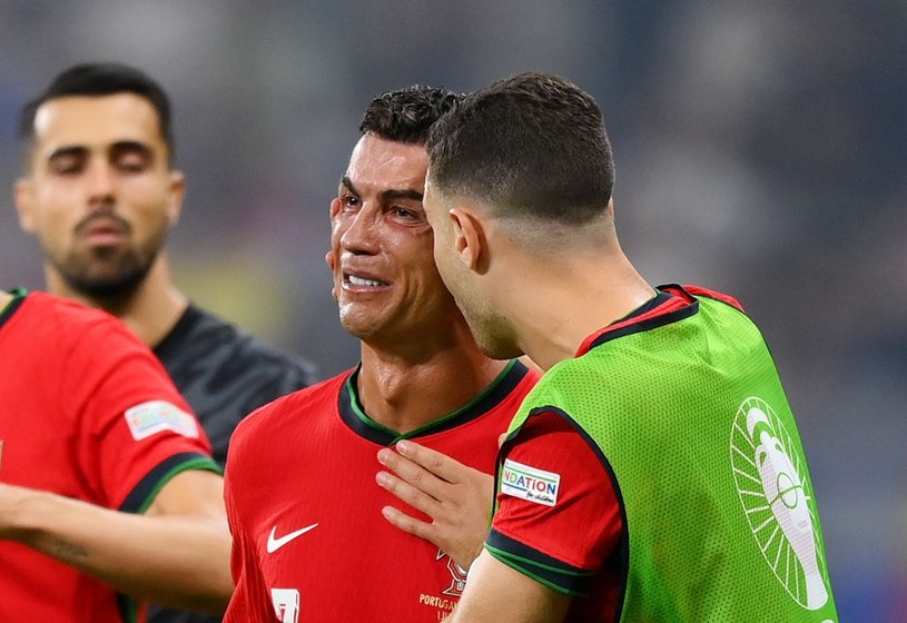 Łzy Ronaldo i ostra krytyka. Portugalczycy odpowiadają. "Widzimy więcej człowieka"