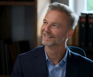 "M jak miłość": Nowa bohaterka zarzuci na niego sidła. Da się jej omotać