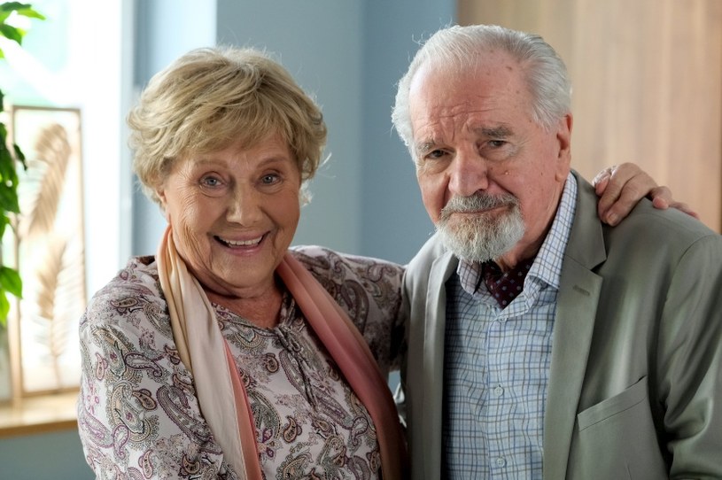 "M jak miłość": Nowy mężczyzna w życiu seniorki. Skradnie jej serce?