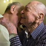 Ma 102 lata, przeżył Holocaust. Żył w przekonaniu, że stracił całą rodzinę  