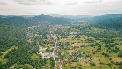 Ma 18 km długości i jest większa niż Watykan. To najdłuższa wieś w Polsce