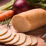 Ma 2 razy więcej białka niż mięso, za to nie ma tłuszczu. Warto jeść w czasie diety