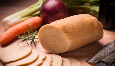 ​Ma 2 razy więcej białka niż mięso, za to nie ma tłuszczu. Warto jeść w czasie diety