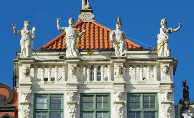 Ma bogatą historię i świetną lokalizację. Złota Kamienica nadal czeka na kupca