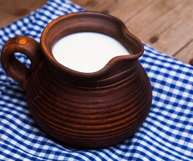 Ma mniej kalorii od jogurtu i jest bardzo zdrowa. Poprawia pracę jelit, syci i pomaga schudnąć
