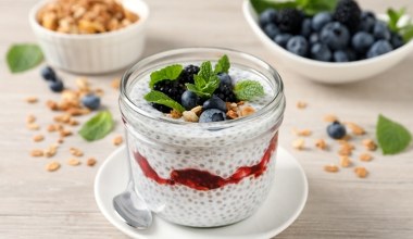 Ma mnóstwo błonnika i pęcznieje w żołądku. Jedz na diecie, a boczki znikną