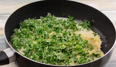 Ma więcej żelaza niż mięso, na serce działa jak lekarstwo. Warzywo jedzone już w XVII wieku wraca do polskiej kuchni