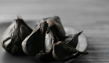 Ma wszystko to co czosnek, ale pomnożone przez 100. Zrób w domu i jedz 3 ząbki dziennie