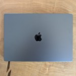 MacBook MacBook Pro 16" M4 Pro - test. Sprzęt dla twórców, który gier się nie boi