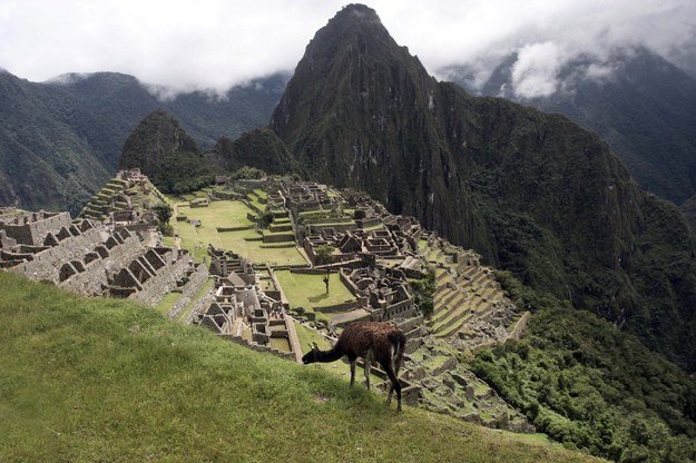 Machu Picchu /PAP/EPA/PACO CHUQUIURE /PAP/EPA