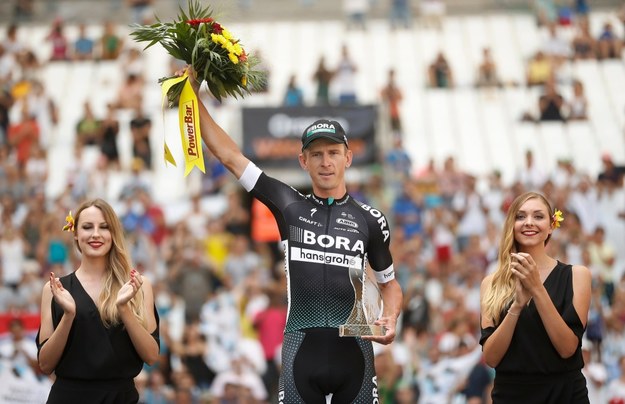 Maciej Bodnar zajął pierwsze, a Michał Kwiatkowski - drugie miejsce na 20. etapie Tour de France - jeździe indywidualnej na czas w Marsylii. /GUILLAUME HORCAJUELO  /PAP/EPA