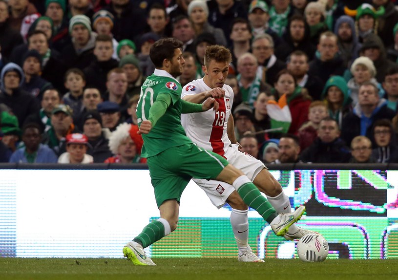 Maciej Rybus w meczu z Irlandią /AFP