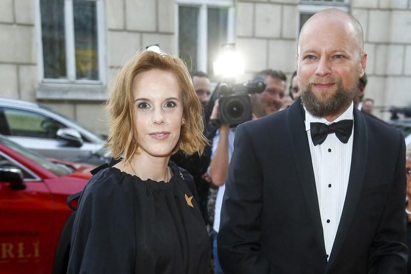 Maciej Stuhr z żoną, Katarzyną Błażejewską-Stuhr na gali Orłów, 6 czerwca 2022 roku /AKPA