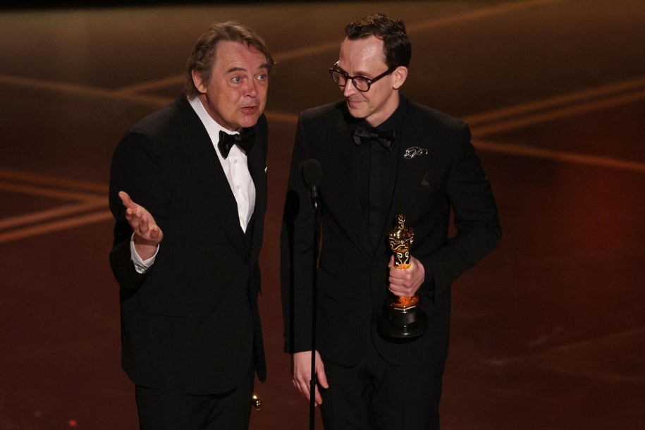 Maciej Szczerbowski (L) i Chris Lavis /PATRICK T. FALLON/AFP /East News