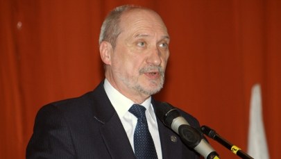 Macierewicz: Działania prokuratorów wołają o pomstę do nieba