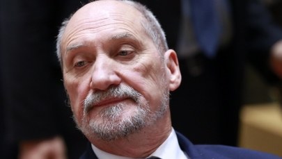 Macierewicz: Komuniści i ludzie Putina chcą mnie "zabić" propagandą