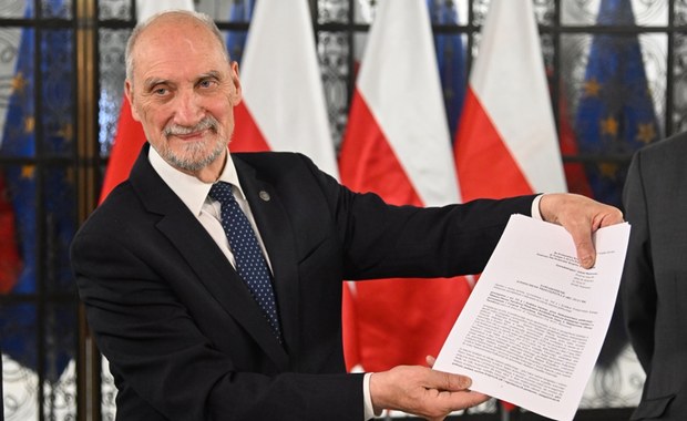 ​Macierewicz nie składa broni. Zawiadomił prokuraturę ws. szefów MON