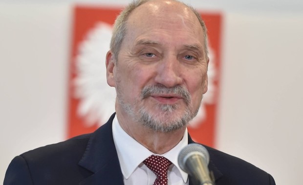 Macierewicz: O dymisji dowiedziałem się od szefa gabinetu prezydenta