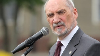 Macierewicz: Ówczesne władze nie chciały badać katastrofy smoleńskiej