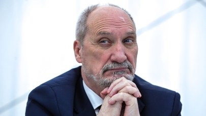 Macierewicz: Przyjdzie czas, kiedy będzie można w dużo większym stopniu otworzyć dostęp do broni