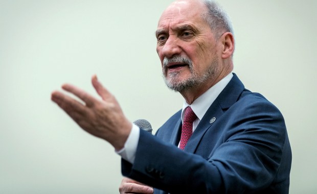 Macierewicz: Wydatki podkomisji smoleńskiej przekroczyły 2 mln zł