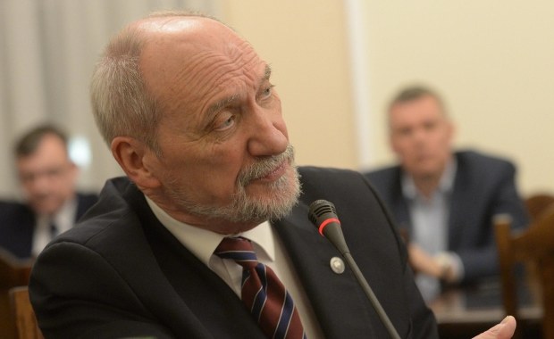 Macierewicz zaprzecza doniesieniom ws. raportu podkomisji smoleńskiej
