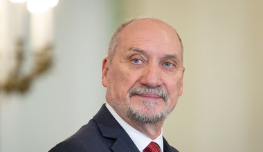 ​Macierewicz zaskakuje słowami o Smoleńsku. Opozycja żąda wyjaśnień