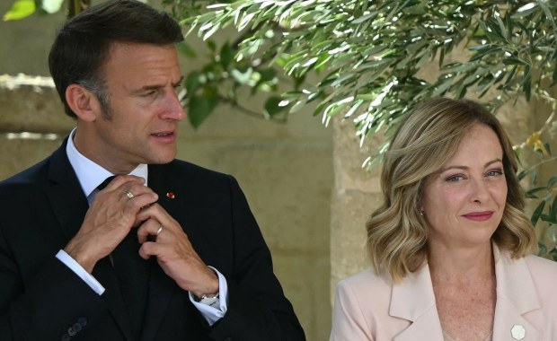 Macron i Meloni zgodni. Plan von der Leyen nie wypali?