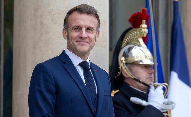 Macron: Idziemy zjednoczeni na rzecz trwałego pokoju