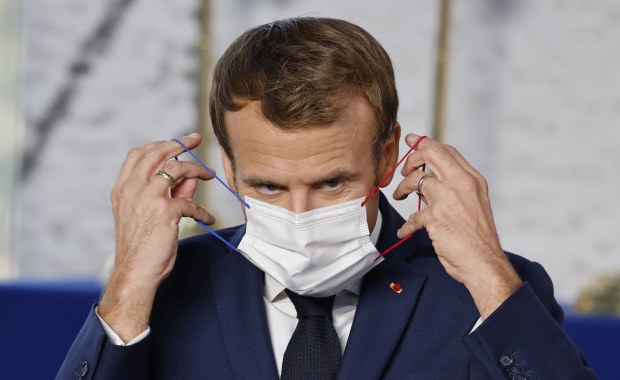 Macron: Premier Australii kłamał ws. kontraktu na dostawę okrętów