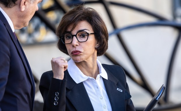 Macron przyjął dymisję. Znana minister chce rządzić Paryżem