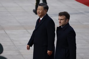 Macron spotkał się z Xi Jinpingiem. "Wzywamy do uniknięcia eskalacji"