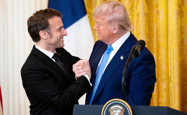 Macron uderzony przez żonę. Trump komentuje i radzi