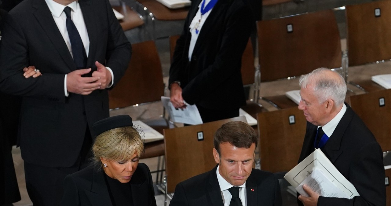 Macronowie na pogrzebie /Getty Images