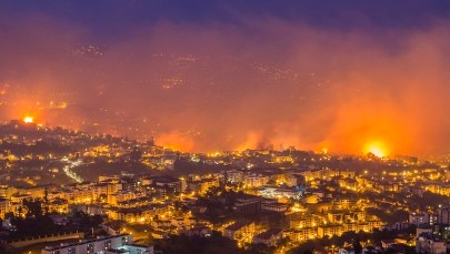 Madera w ogniu. Ewakuowano już tysiąc osób, w tym wielu turystów