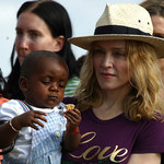 Madonna: Co z adopcją?